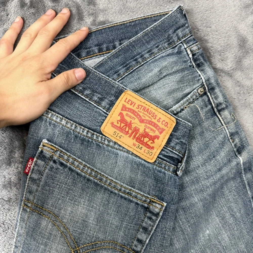 Levis 514 Straight Leg Jeans Mens 34x30 Blue Distressed Frayed Denim Pants